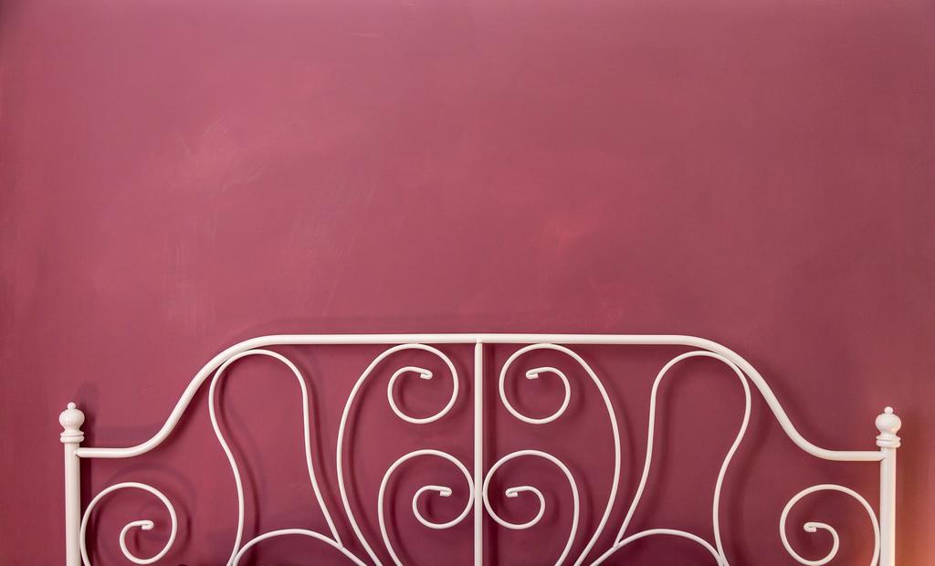 Romantica Vatican House Room photo